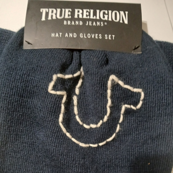 True Religion Navy Beanie and Gloves Set - Picture 1 of 6